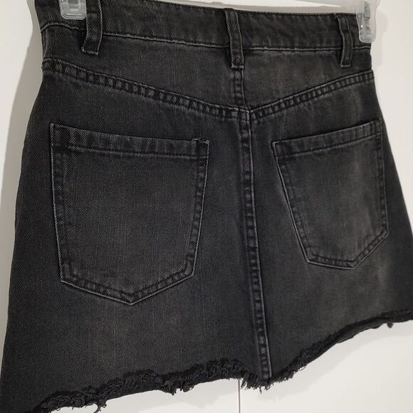 We The Free Zip Up Black Denim Mini Skirt Women's Regular Size 25 - Picture 8 of 10
